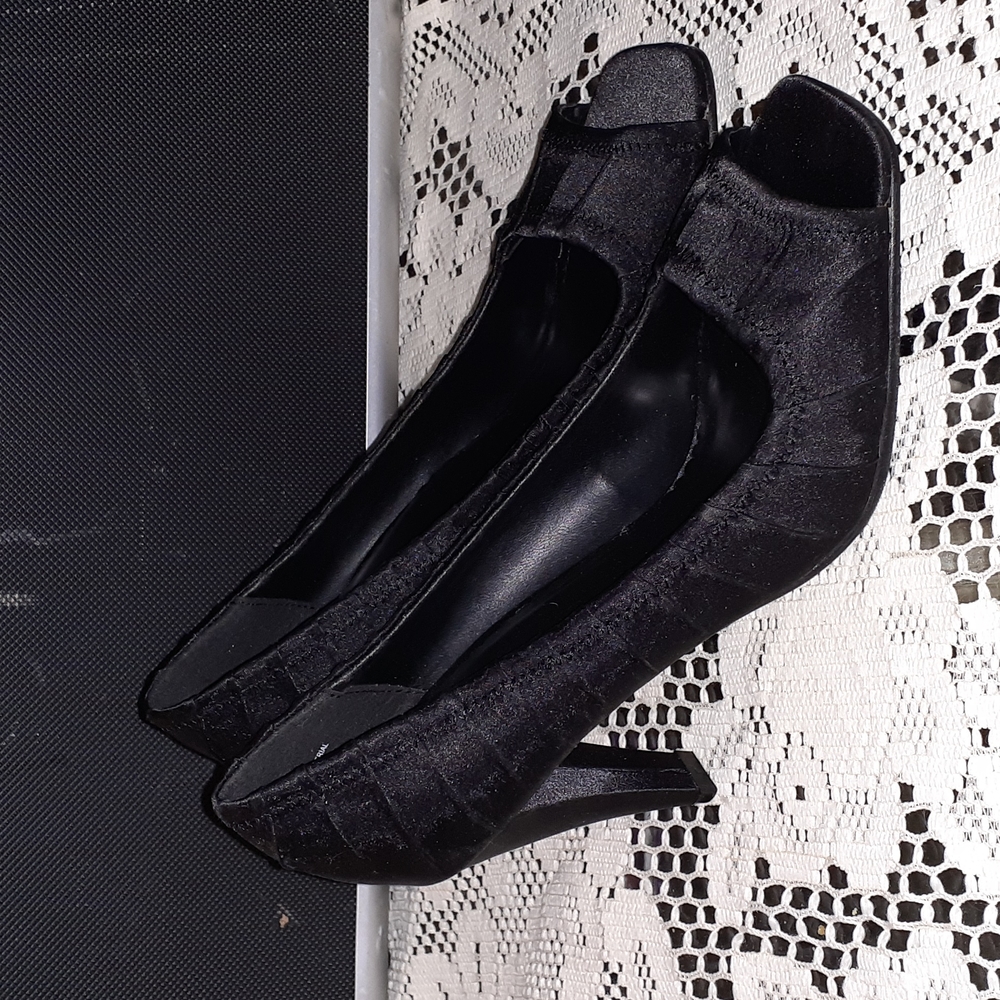 CB Collections Satin Heels Size 8M
